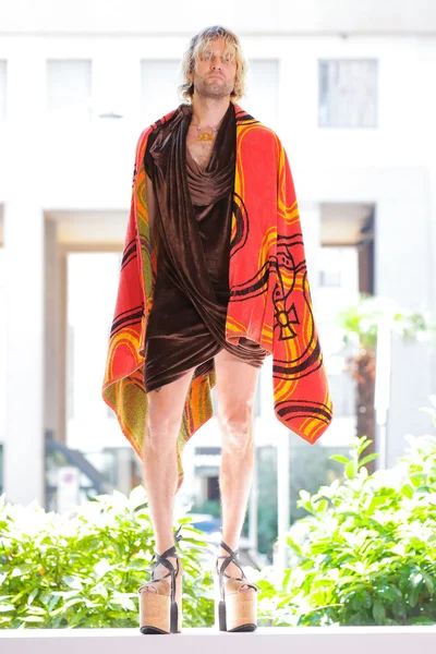 Look 33